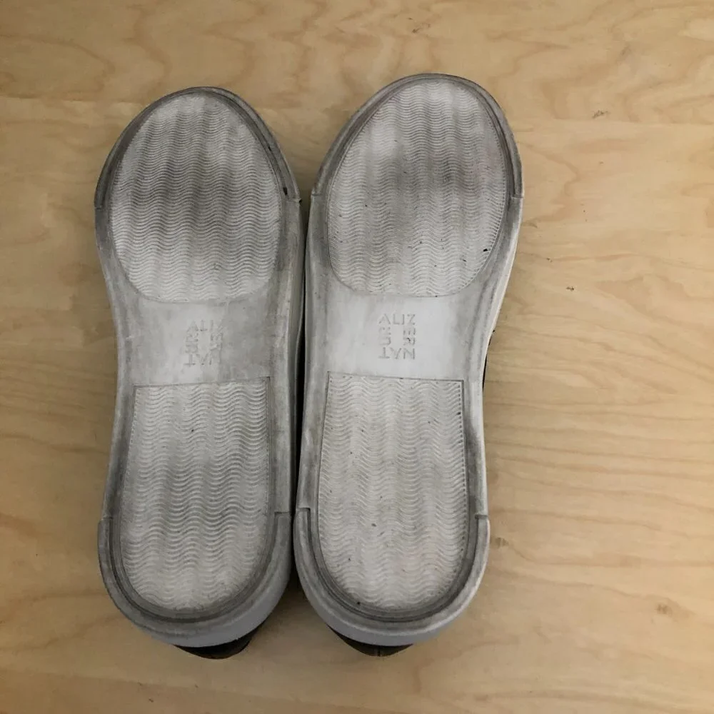 NATURALIZER Aileen Slip On Sneakers Women's size 9 Black & White Platform